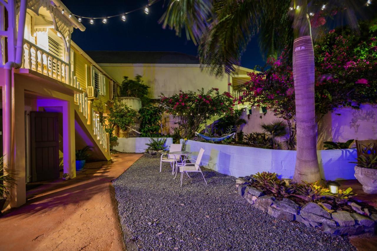 فندق Victoria House Frederiksted المظهر الخارجي الصورة