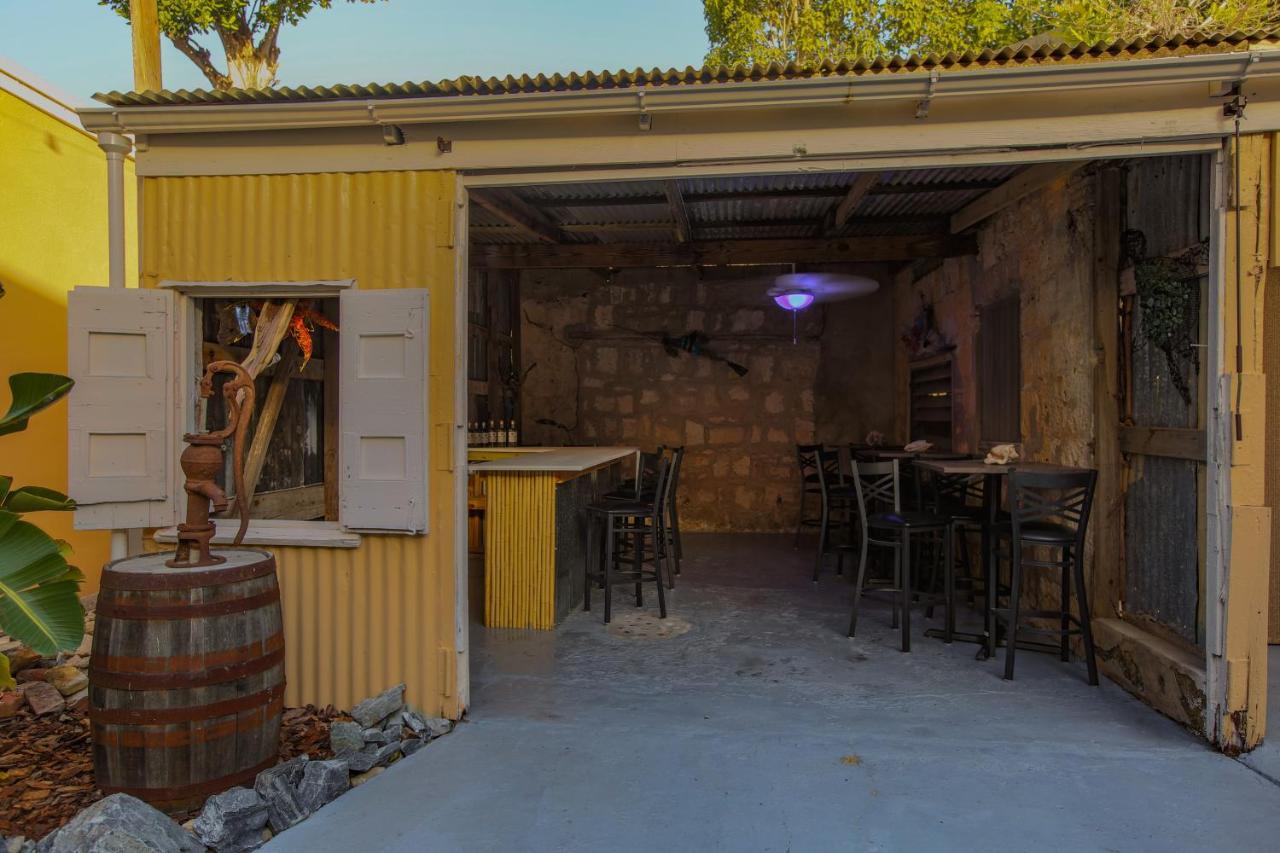 فندق Victoria House Frederiksted المظهر الخارجي الصورة