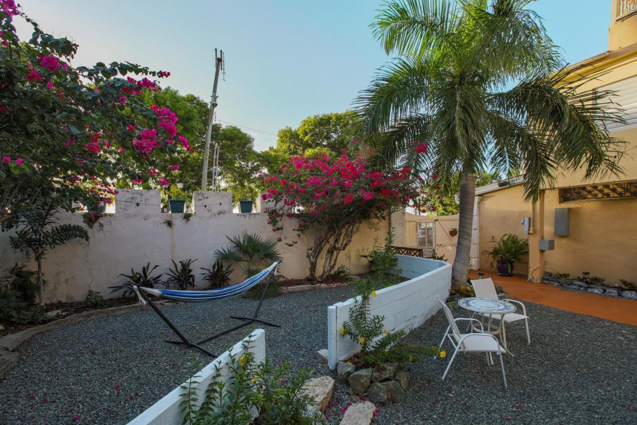 فندق Victoria House Frederiksted المظهر الخارجي الصورة