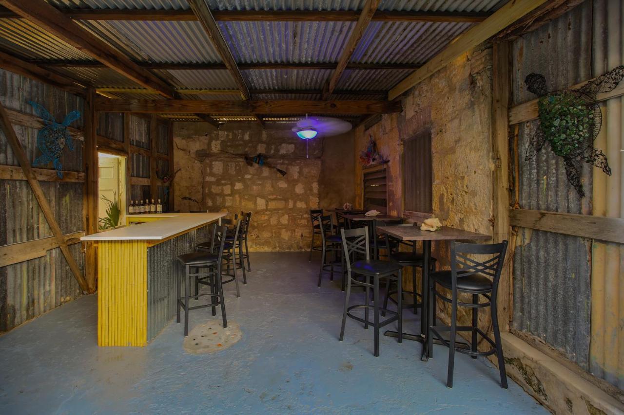 فندق Victoria House Frederiksted المظهر الخارجي الصورة