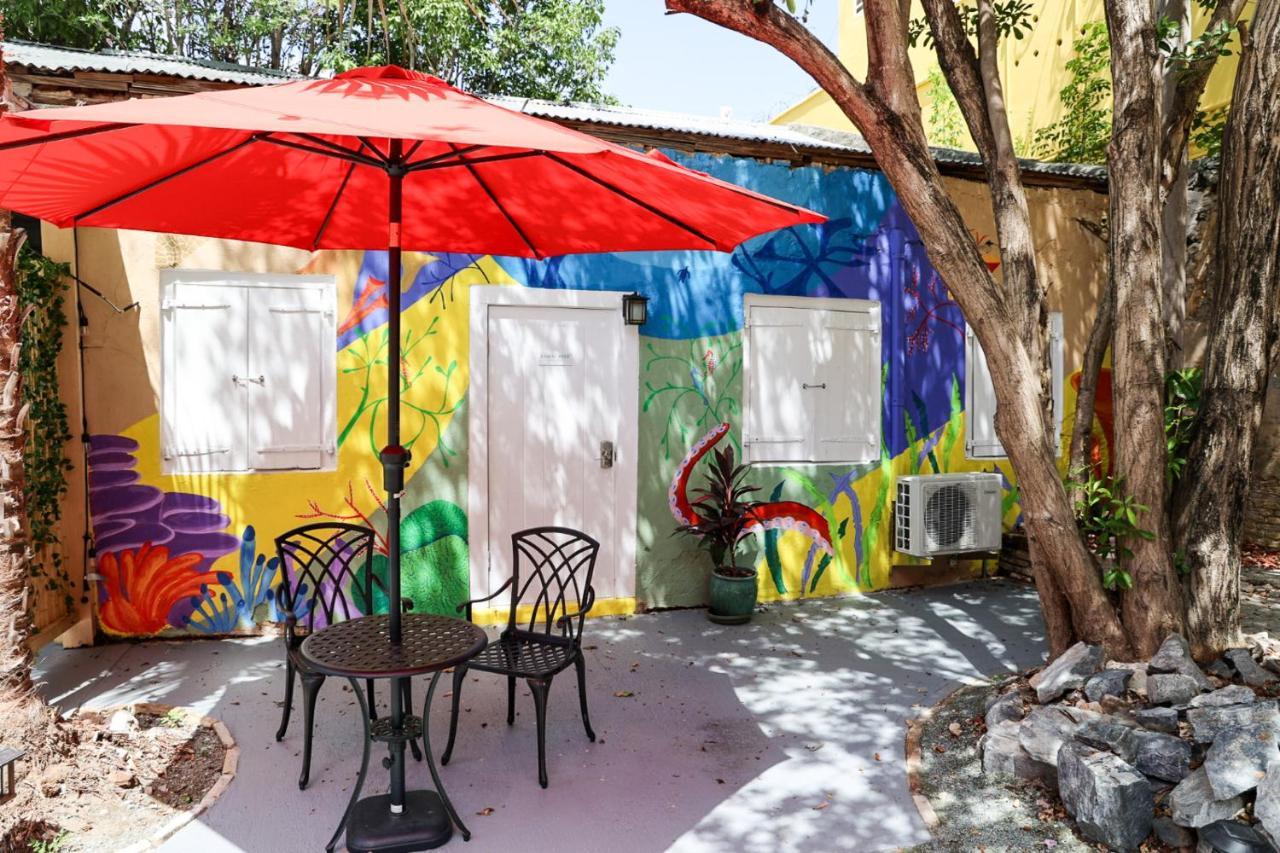 فندق Victoria House Frederiksted المظهر الخارجي الصورة