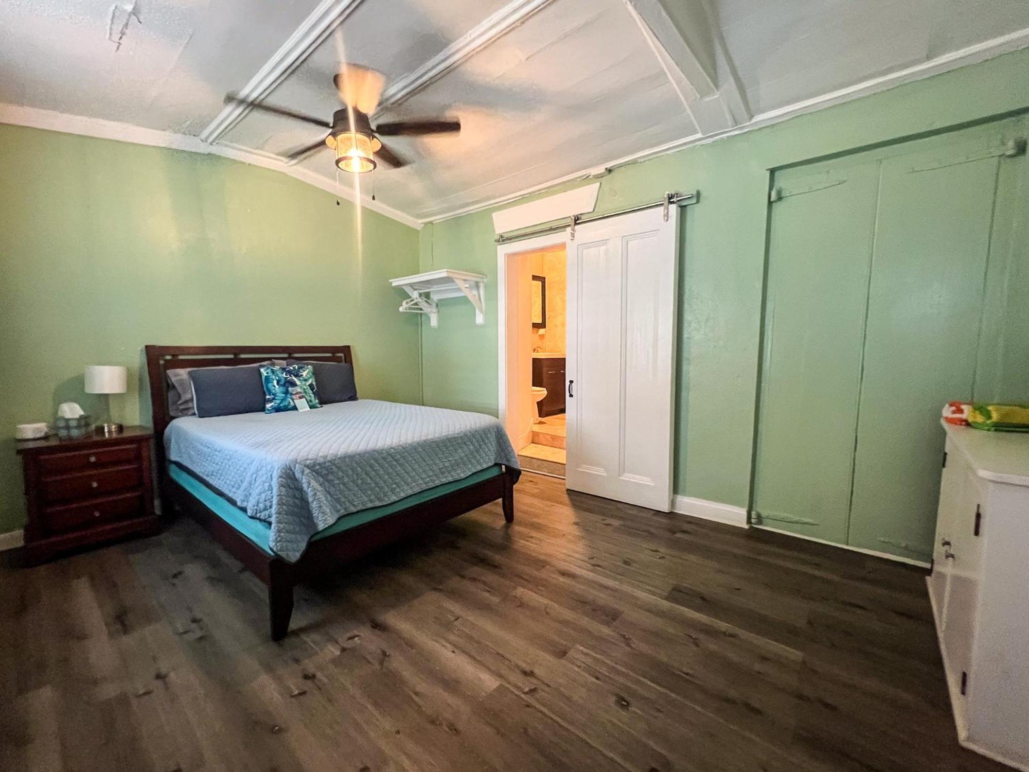 فندق Victoria House Frederiksted المظهر الخارجي الصورة