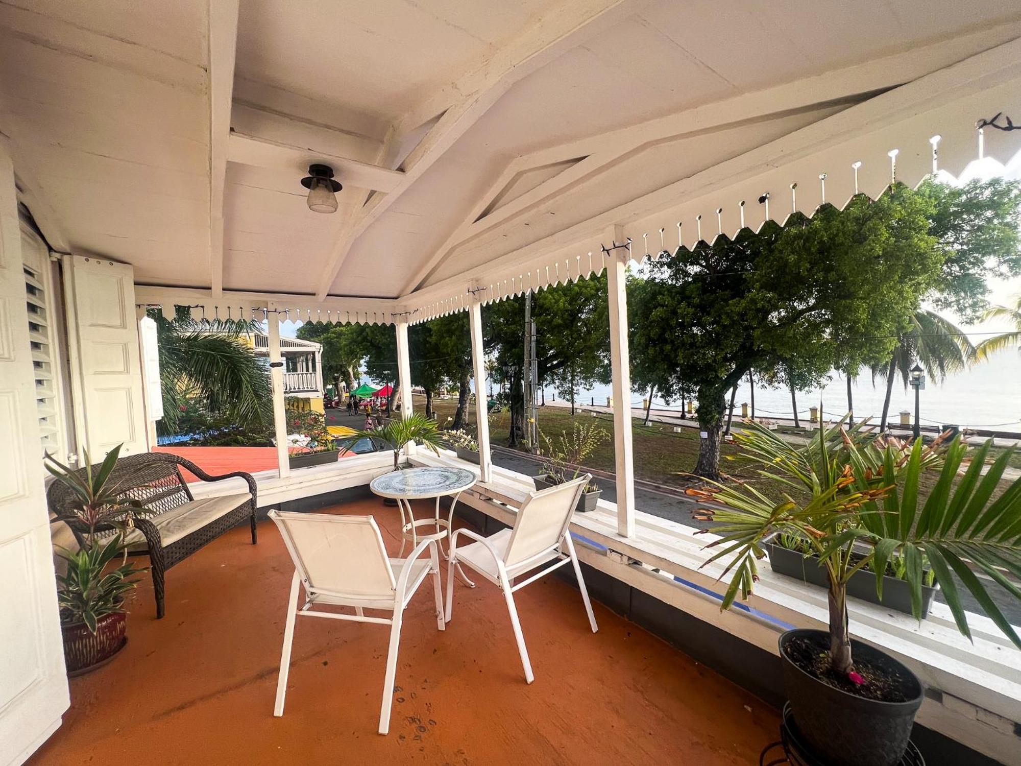 فندق Victoria House Frederiksted المظهر الخارجي الصورة