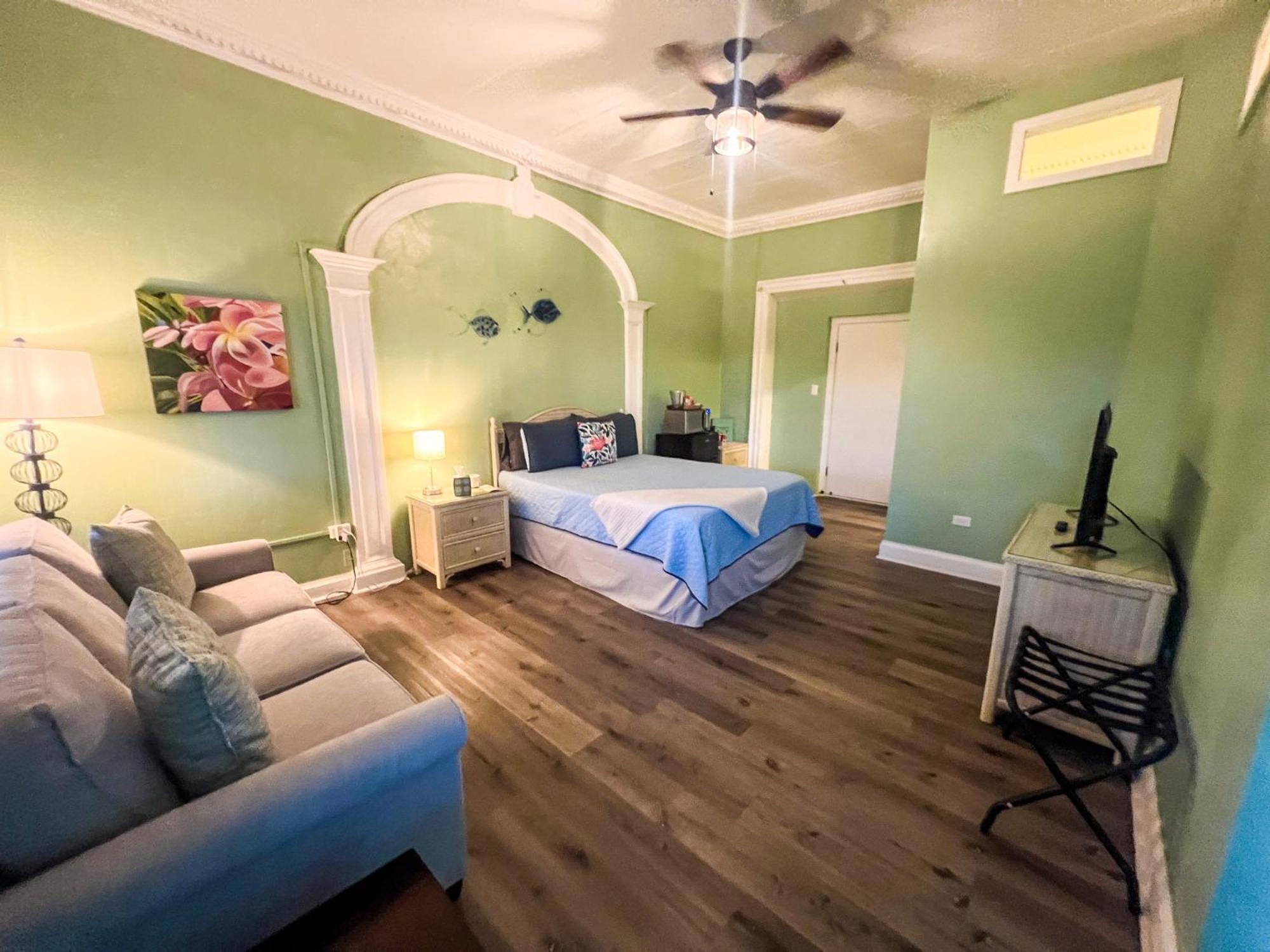 فندق Victoria House Frederiksted المظهر الخارجي الصورة