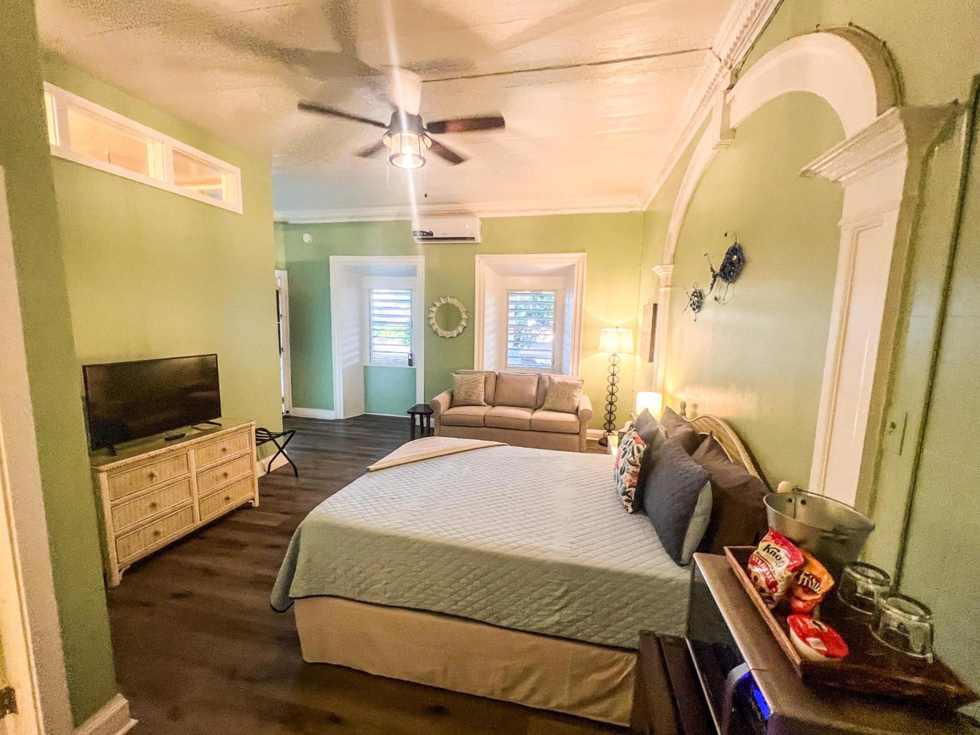 فندق Victoria House Frederiksted المظهر الخارجي الصورة